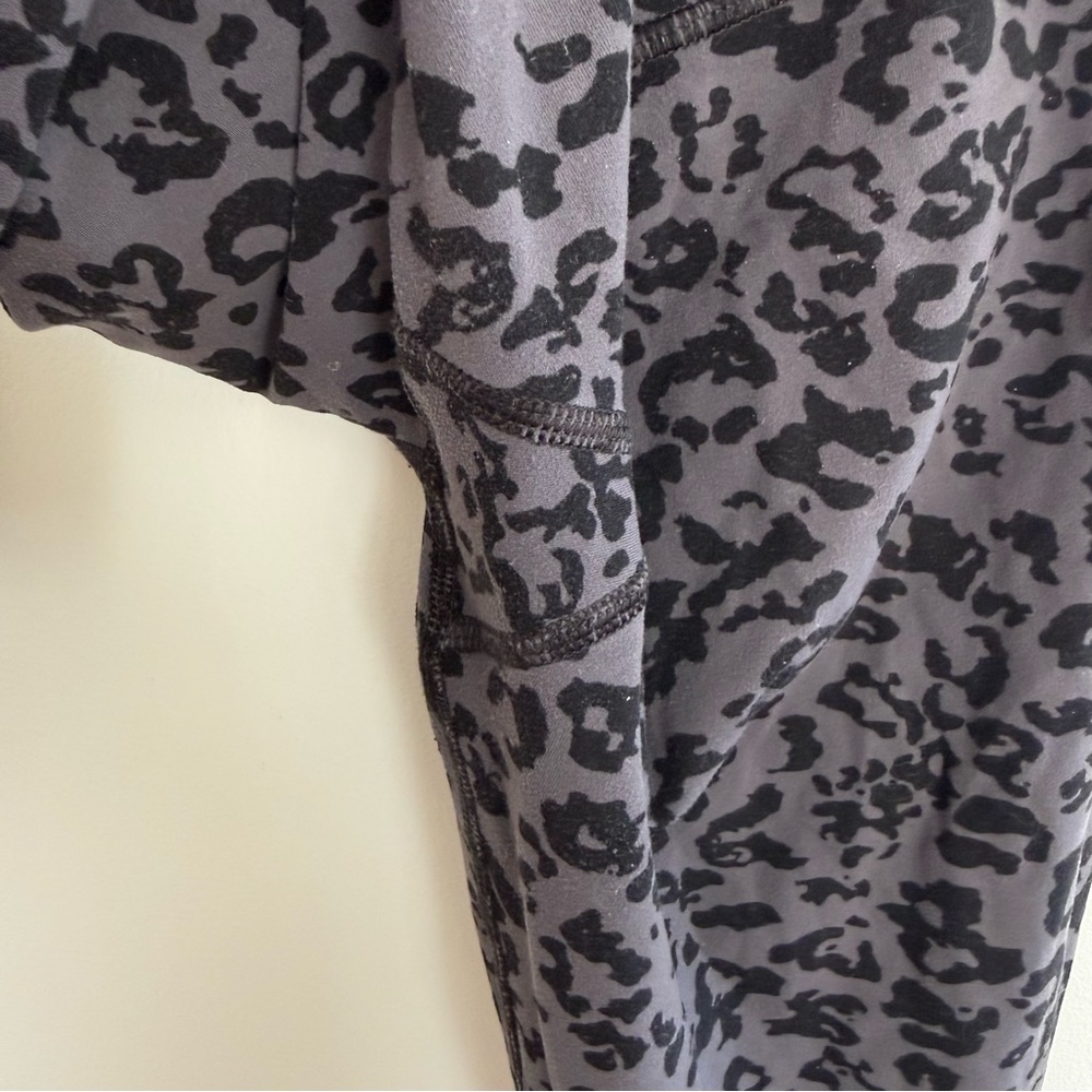 Athleta Elation Ultra High Rise Tight Leopard Print Animal Athleisure Size XXS - Picture 9 of 14